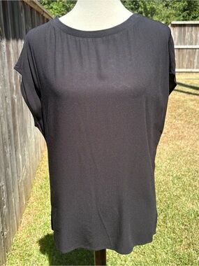 Banana Republic Black Short Sleeve split sides elegant Crewneck Top